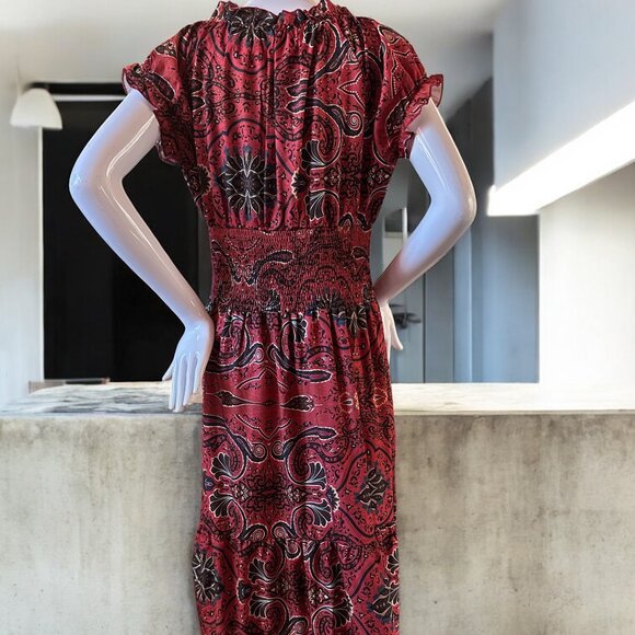❤️ Red Floral & Paisley Smocked Dress – Size M (NWOT) ❤️ - Picture 3 of 3